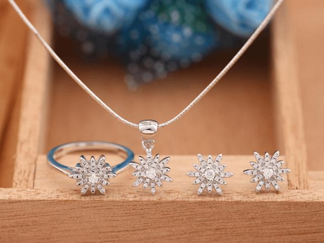 4. Vì sao nên chọn trang sức bạc 925 thay vì bạc nguyên chất?