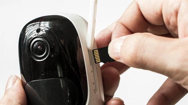 3. Camera an ninh không có thẻ nhớ có xem lại video được không?